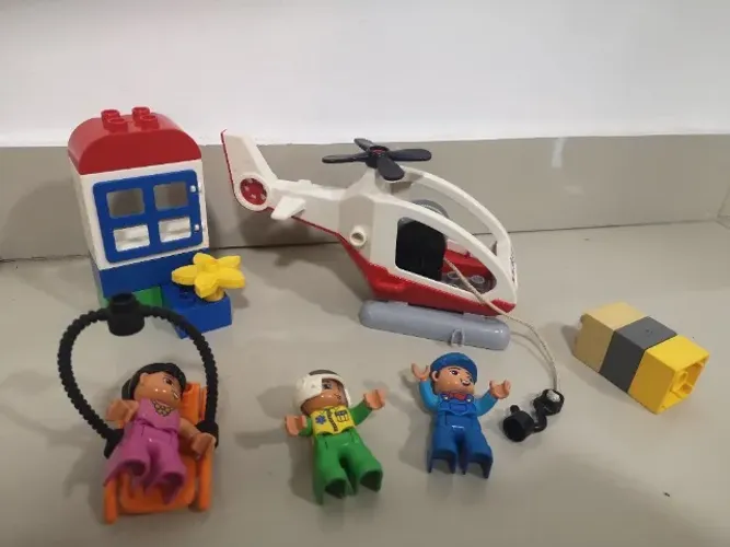 Lego Duplo original Helicóptero de Resgate e Emergência Médica