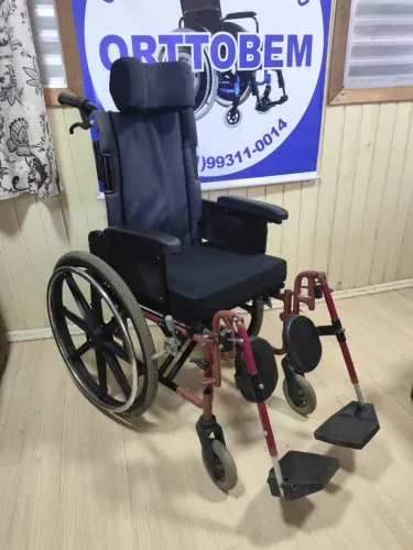 Cadeira de Rodas Reclinável Elevação de Pernas Encosto de Cabeça Jaguaribe 46cm Assento 
