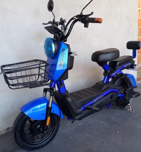 Moto eletrica/ ×13 1000w de potência/bateria litio/autonomia de 45 a 50 km / 