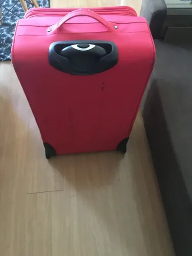 MALA DE VIAGEM VERMELHA 