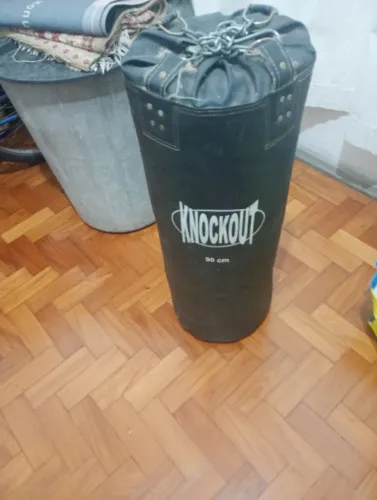 Saco de pancada 90 cmts kinokalt,com suporte