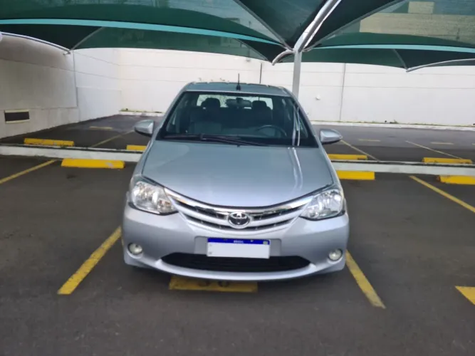 Toyota Etios XLS Sedan 1.5 Flex 16V 4P Mec. 2017