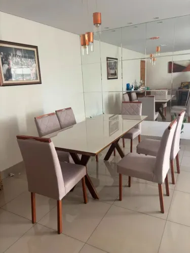 Mesa de Jantar 6 Lugares Com cadeiras