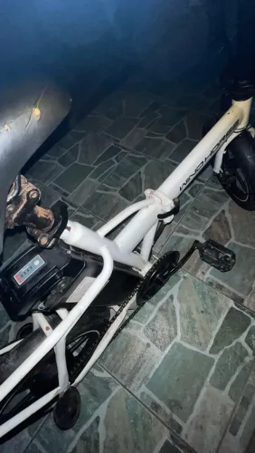 Bicicleta elétrica
