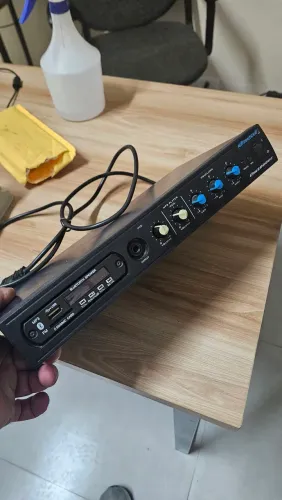Amplificador som ambiente Oneal Bluetooth e radio