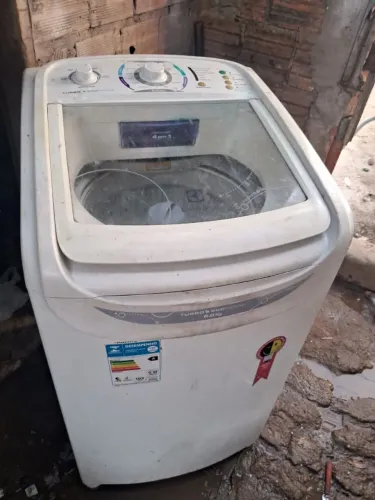 Vendo máquina de lavar Eletrolux 8 kg