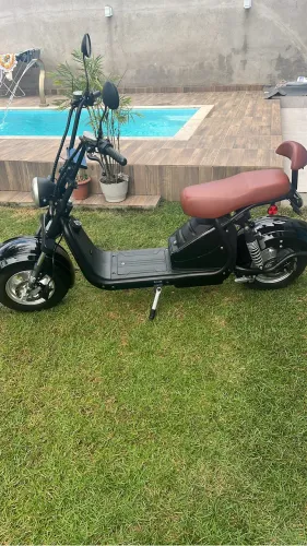 Scooter elétrica 