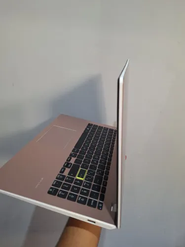 Notebook Asus tela 15.6 SSD 128Gb 4Gb DDR4,,zero semi novo,usado poucas vezes