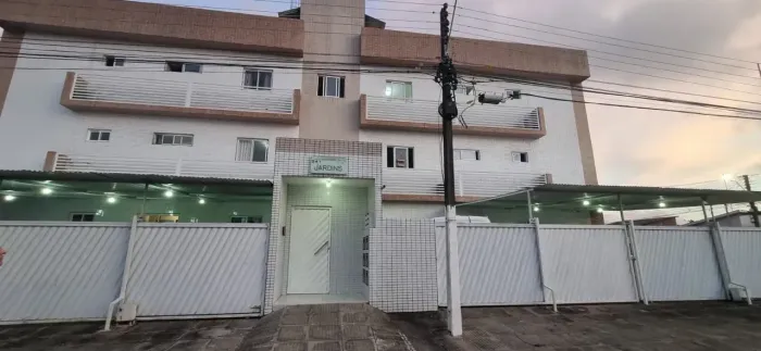 Oitizeiro - Vendo Apto. de 2 Quartos , no Térreo - Armários Projetados na Cozinha , Quarto