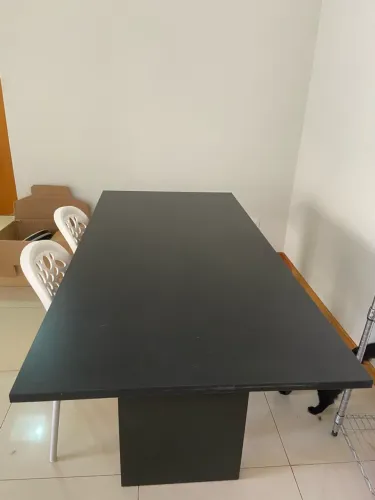 Mesa grande para sala ou escritório