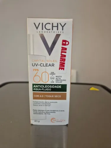Protetor Solar Facial Vichy Capital Soleil UV-Clear Cor 4.0 FPS 60 40g