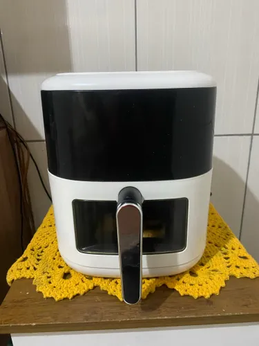 Air Fryer Elétrica Branca e Preta - Excelente Estado