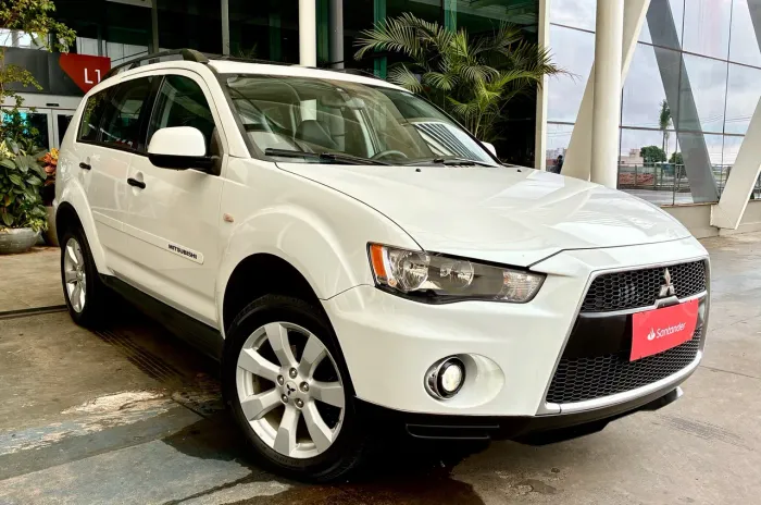 Mitsubishi Outlander 2.0 16V 160cv Aut. 2012