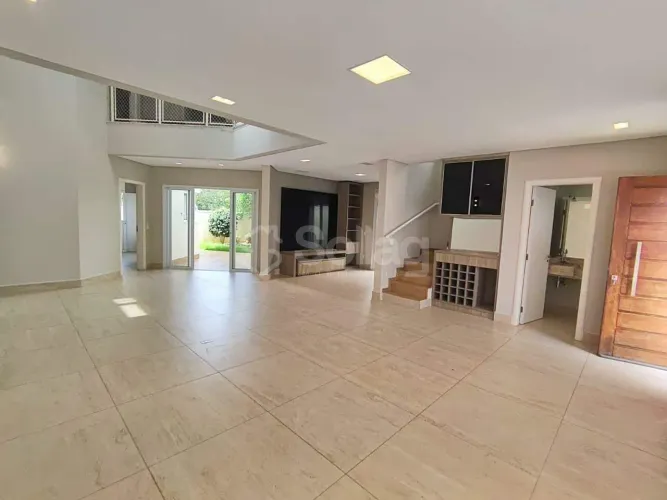 Casa para alugar com 3 suítes em Vinhedo no Condomínio Piemonte, interior de São Paulo.