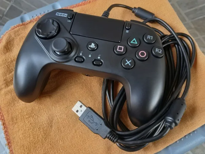 Controle Hori Fighting Commander Octa