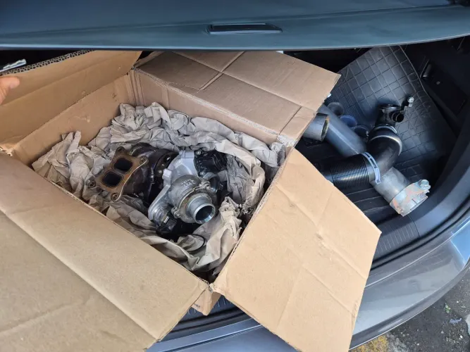 Turbina de carro IS20 do Golf GTI Jetta GLI Tiguan RLine
