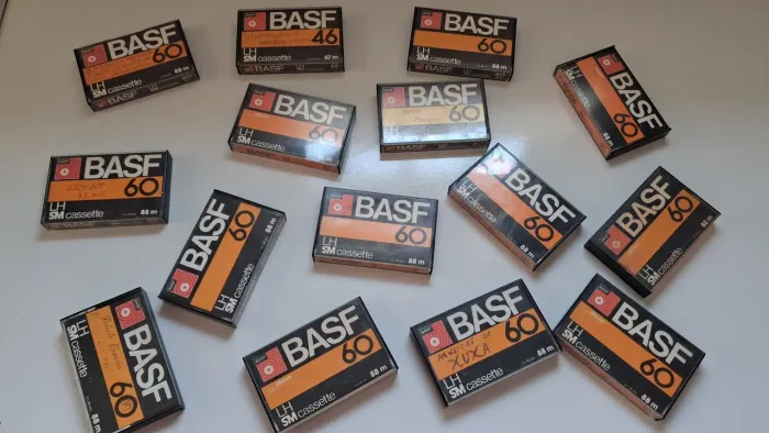 Lote com 15 fitas k7 basf laranjinha