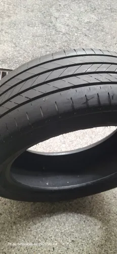 4 Pneus seminovos Bridgestone