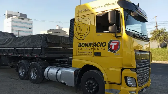 Vendo DAF XF 480 2021 6x2 - ÚNICO DONO 