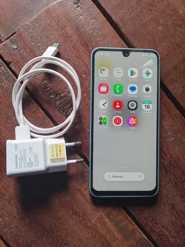Vendo ou eu troco a 17 de 256 GB 8 de ram troco em celular inferior e volta para mim