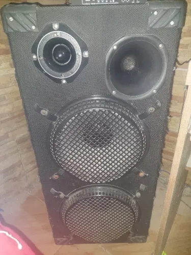 Caixa de som montada + Amplificador Taramps THS 1000