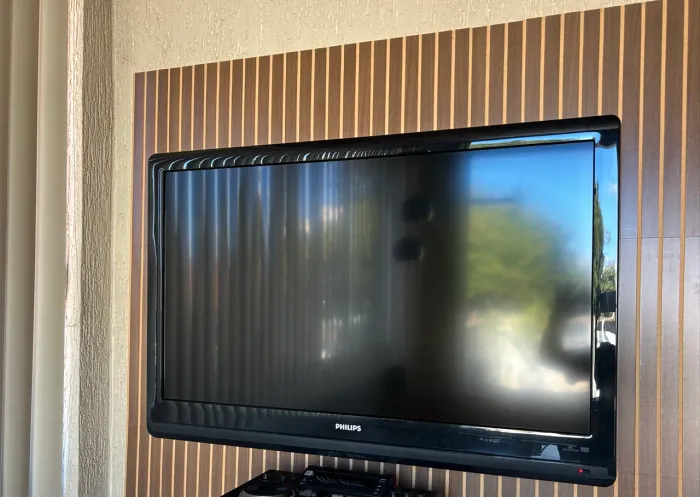 TV Philips 42 Não é Smart