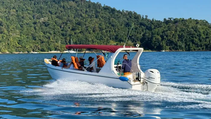 Lancha CF 770 2023 IMPECÁVEL 