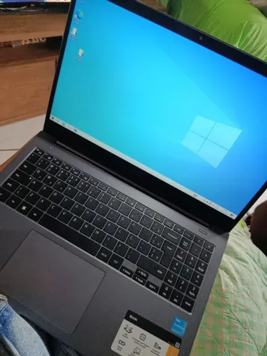 Computador semi novo ?