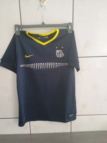 Camiseta de futebol unissex semi nova