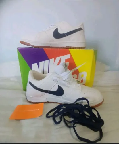 TÊNIS DUNK LOW NIKE TAMANHO 43