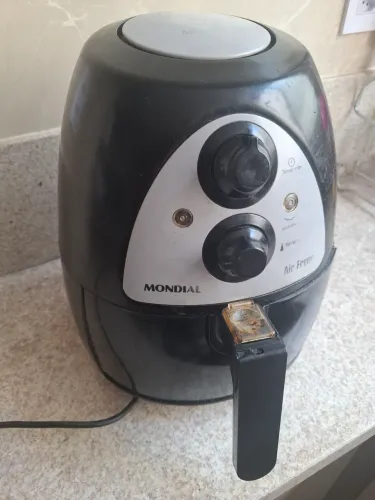 Airfryer Britânia 4,5 litros