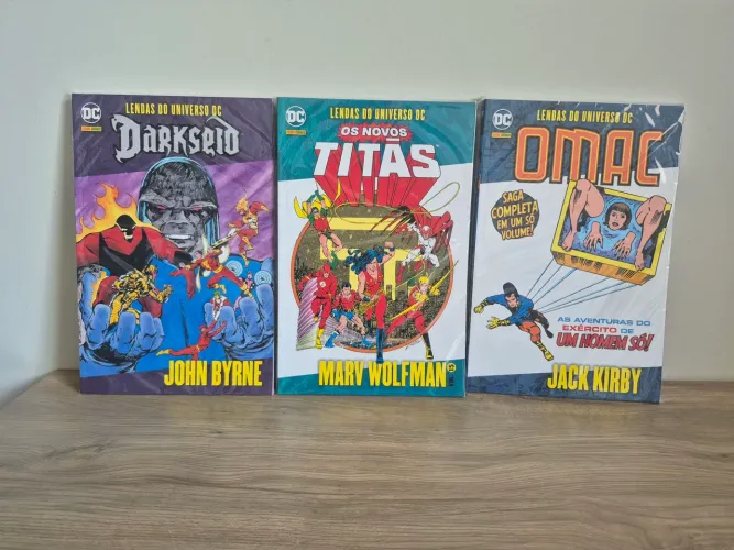 3 Volumes Lendas do Universo DC