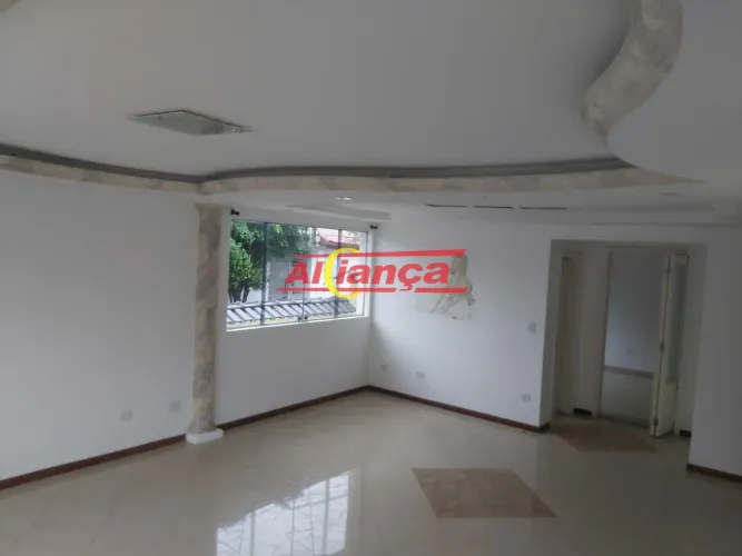 Sobrado 660m², com 5 quartos, 10 vagas de garagem à Locação - Vila Rosália - Guarulhos