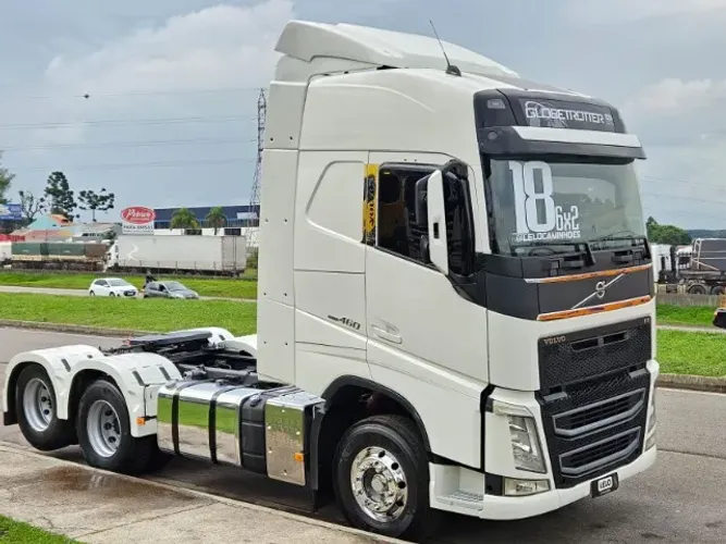 Volvo FH 460 6x2 Globetrotter Teto Alto Aut Ano 18 Mola Carenagem Rodas de alumínio