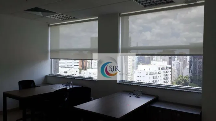 Conjunto com 175m², mobiliado, com divisórias, com ar condicionado, piso elevado em porcel