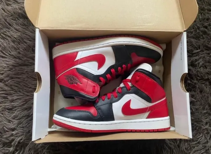 Air Jordan 1 MID original