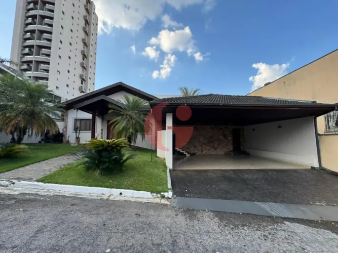 Casa térrea venda e locação com 4 quartos e 4 vagas com 382m² - Jardim Aquarius
