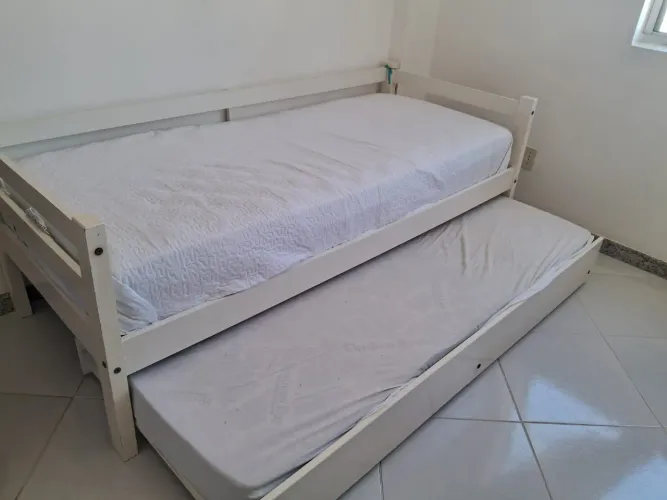 Bicama de solteiro com 01(colchão)
