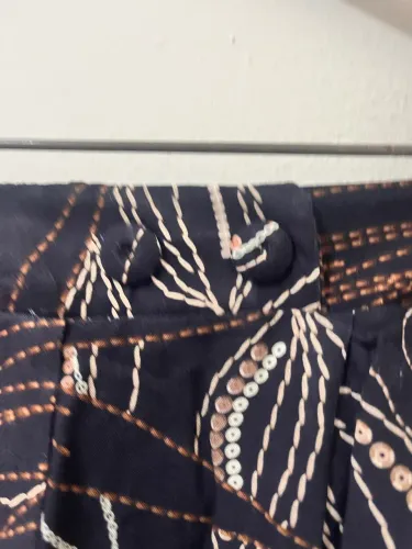 Short femenino soltinho estampado em viscose ( sem uso)