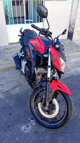 Twister Cb 300f