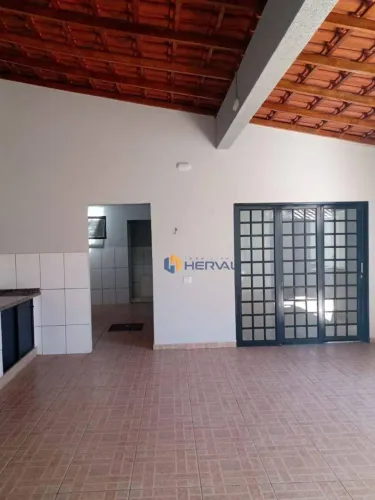 Casa com 3 quartos à venda, 180 m² por R$ 450.000 - Jardim Panorama - Sarandi/PR