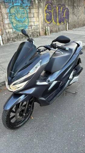 Vendo PCX muito nova nada pra fazer