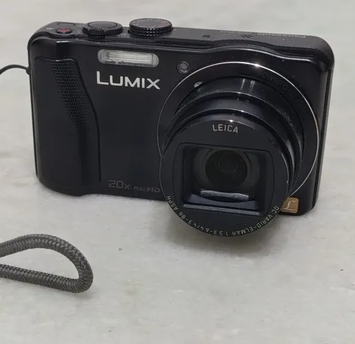 Câmera Panasonic Lumix ZS25 (2013)