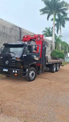 vw 23.220 6x2 2012 com munck phf 42