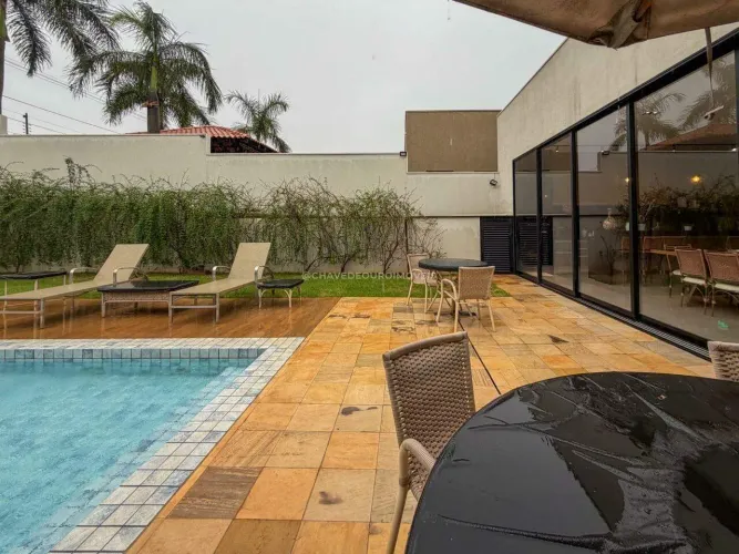 Casa à venda no condomínio Jardim Baronesa, em Uberaba, MG.