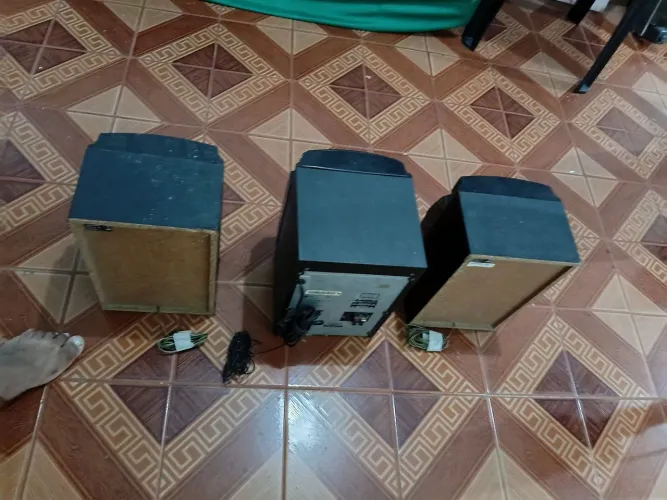 Vendo um som semi novo *52