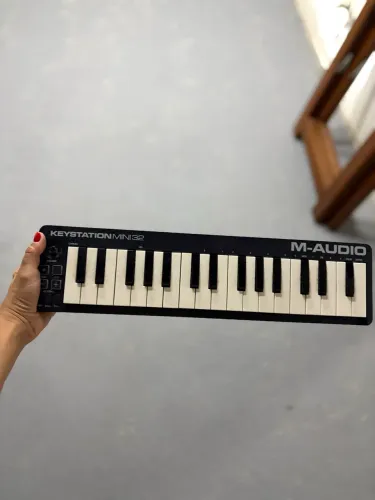 Teclado Controlador MIDI M-Audio Keystation Mini 32 USB