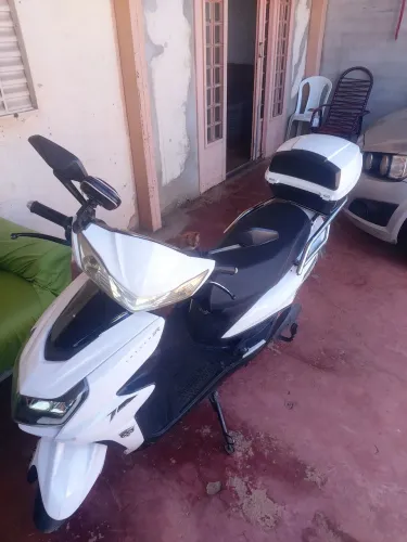 Moto elétrica