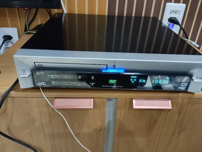 Aparelho de home theater JVC relíquia