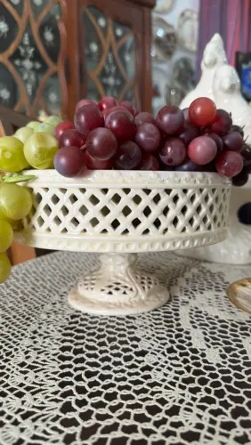 Fruteira de porcelana antiga